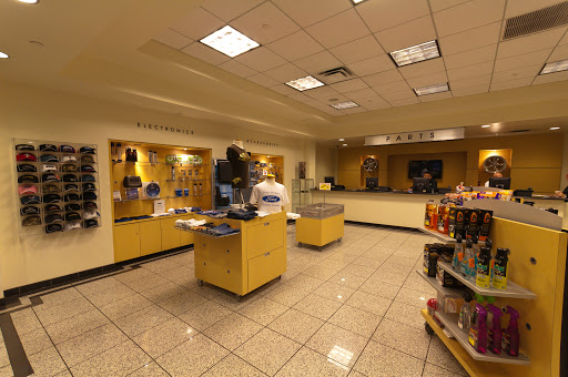 Ford Dealer «Holmes Tuttle Ford Auto Mall Tucson», reviews and photos, 660 W Auto Mall Dr, Tucson, AZ 85705, USA