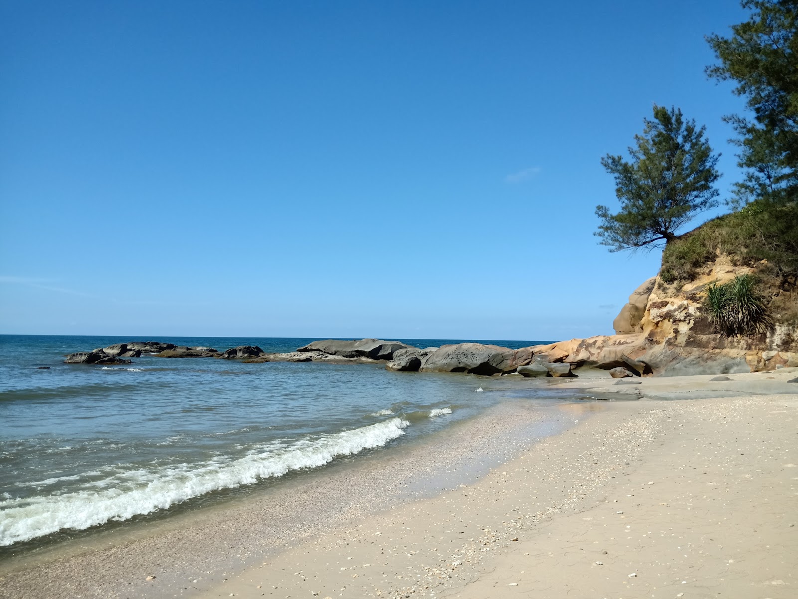 Tindakon Dazang Beach'in fotoğrafı düz ve uzun ile birlikte