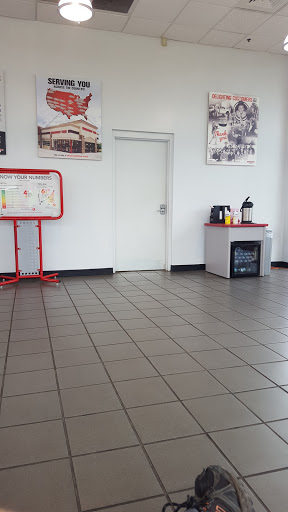 Tire Shop «Discount Tire Store - Naperville, IL», reviews and photos, 535 Fort Hill Dr, Naperville, IL 60540, USA