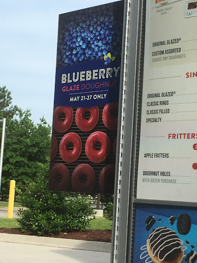 Donut Shop «Krispy Kreme», reviews and photos, 12648 Jefferson Ave, Newport News, VA 23602, USA