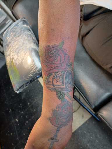 Explore half sleeve family tattoo ideas, creative tattoo ideas in Owosso, available at Twisted ink tattoo