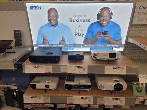 Office Supply Store «Staples», reviews and photos, 1525 S Willow St, Manchester, NH 03103, USA