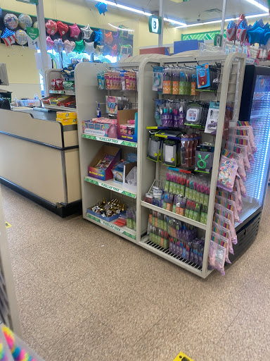 Dollar Store «Dollar Tree», reviews and photos, 1090 State St, Lemont, IL 60439, USA