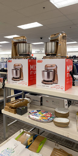 Department Store «Nordstrom Rack Downtown DC», reviews and photos, 1800 L St NW, Washington, DC 20036, USA