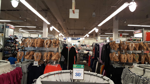 Clothing Store «Old Navy», reviews and photos, 1009 Flatbush Ave, Brooklyn, NY 11226, USA