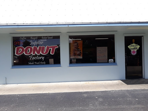 Donut Shop «Jupiter Donut Factory», reviews and photos, 141 Center St, Jupiter, FL 33458, USA