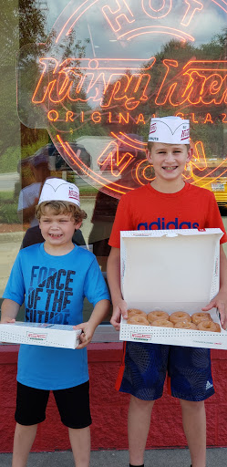 Bakery «Krispy Kreme Doughnuts», reviews and photos, 1911 4 Seasons Blvd, Hendersonville, NC 28792, USA