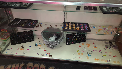 Tattoo Shop «Pain For Sale Tattooing», reviews and photos, 865 28th St SE, Grand Rapids, MI 49507, USA