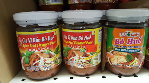 Asian Grocery Store «Lucky Market», reviews and photos, 7100 E Harry St, Wichita, KS 67207, USA