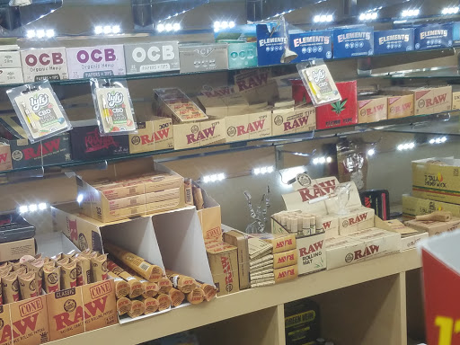 Tobacco Shop «Vape & Smoke Shop - Pines», reviews and photos, 2072 N University Dr, Pembroke Pines, FL 33024, USA