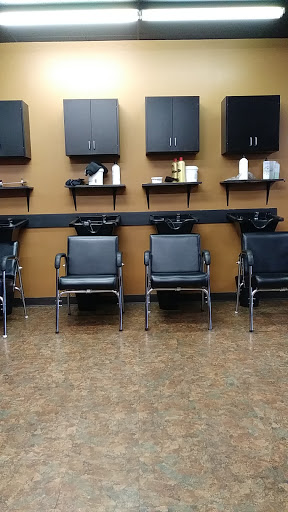 Hair Salon «Natural Tresses Salon & Spa», reviews and photos, 6862 Forest City Rd, Orlando, FL 32810, USA