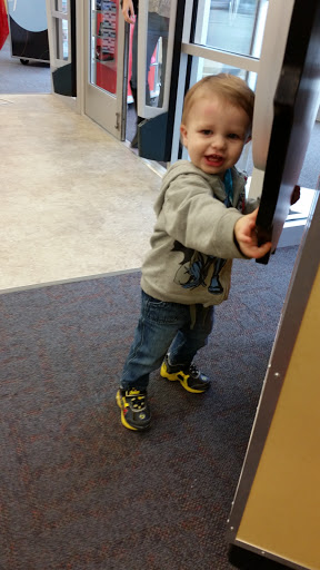 Shoe Store «Shoe Carnival», reviews and photos, 2500 E Beltline Ave SE, Grand Rapids, MI 49546, USA