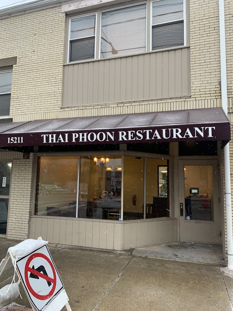 Thai Phoon Restaraunt 44107
