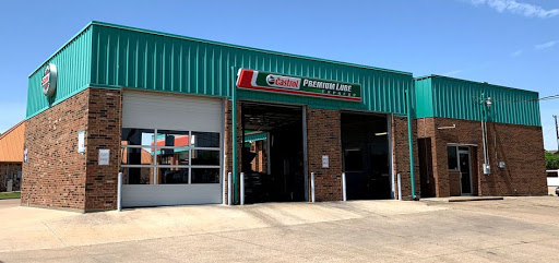 Auto Repair Shop «Castrol Express Car Service», reviews and photos, 240 E Ovilla Rd, Red Oak, TX 75154, USA