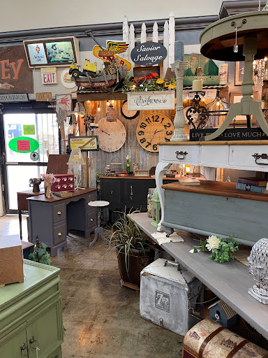 Antique Store «Merchant Square», reviews and photos, 1509 N Arizona Ave, Chandler, AZ 85225, USA