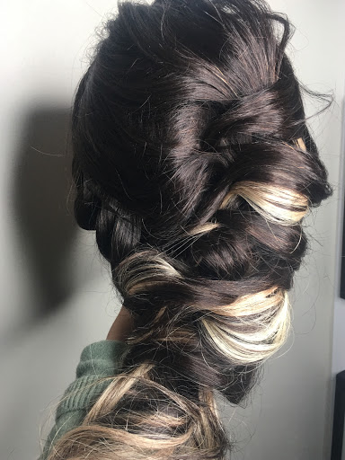 Wedding Venue «Hairaholic Salon», reviews and photos, 247 N Main St, Mansfield, MA 02048, USA