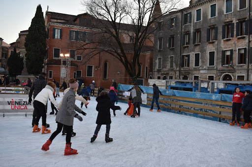 Ice skating rinks in Venice