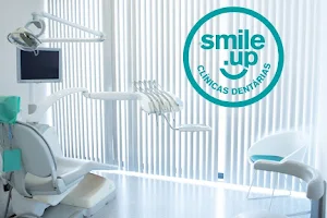 Smile.up Clinicas Dentarias Montijo image