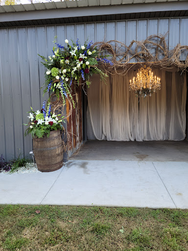 Florist «Sharp Floral & Gifts», reviews and photos, 584 Broadway Ave, New Johnsonville, TN 37134, USA