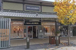 HALLHUBER I Outlet image