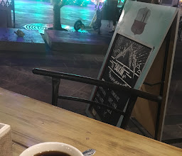 Balkan, Galeria-bistro photo