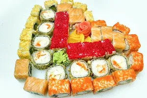 delivery sushi and rolls in Orenburg "Maki Sushi" image