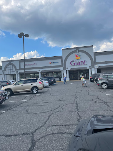 Supermarket «Giant», reviews and photos, 2901 S Glebe Rd, Arlington, VA 22206, USA