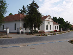 Solti Vécsey Károly Művelődési Ház és Könyvtár