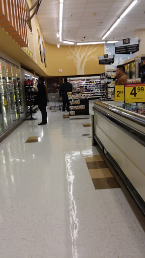 Grocery Store «Kroger», reviews and photos, 200 Gallatin Pike S, Madison, TN 37115, USA