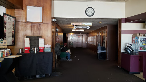 Movie Theater «Landmark CREST Theatre», reviews and photos, 16505 5th Ave NE, Shoreline, WA 98155, USA