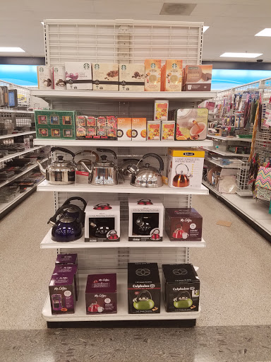 Clothing Store «Ross Dress for Less», reviews and photos, 1235 N Peachtree Pkwy, Peachtree City, GA 30269, USA