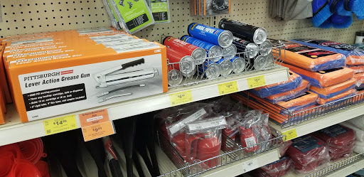 Hardware Store «Harbor Freight Tools», reviews and photos, 1460 Main St, Hamilton, OH 45013, USA