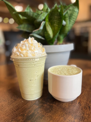 Cafe «Front Porch Cafe», reviews and photos, 932 W Maple St, Hartville, OH 44632, USA