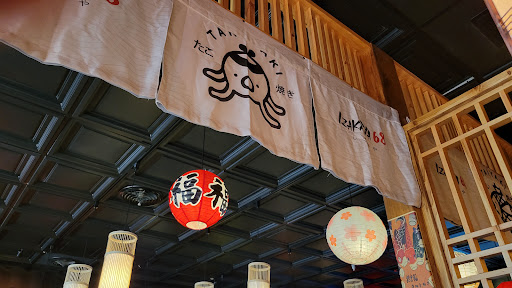 Shopping Mall «140 Village Shopping Center», reviews and photos, 500 Jermor Ln, Westminster, MD 21157, USA