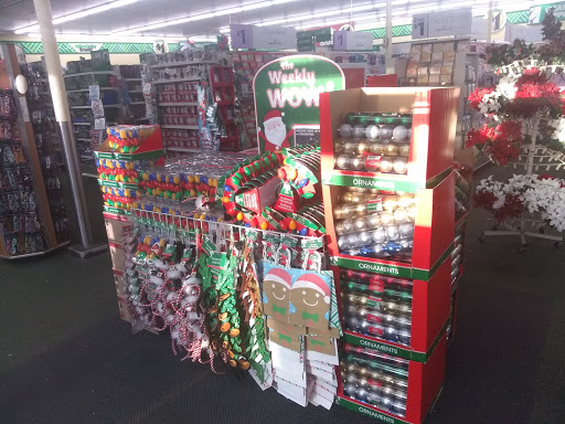 Dollar Store «Dollar Tree», reviews and photos, 4160 Lincoln Blvd, Marina Del Rey, CA 90292, USA