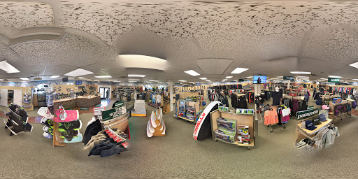 Sporting Goods Store «Peter Glenn Ski & Sports», reviews and photos, 9507 W Broad St, Richmond, VA 23294, USA
