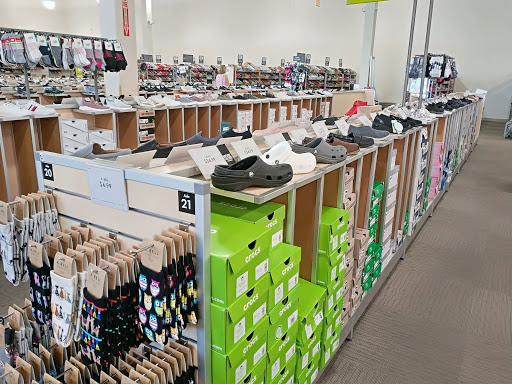 Shoe Store «DSW Designer Shoe Warehouse», reviews and photos, 8050 Mediterranean Drive, Estero, FL 33928, USA