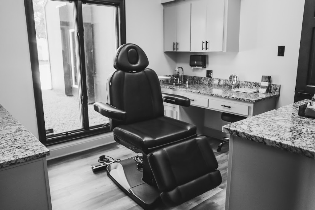 Roberts Aesthetics And Wellness 70360