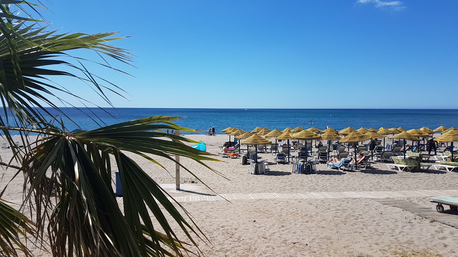 Foto de Playa de Carvajal com alto nível de limpeza