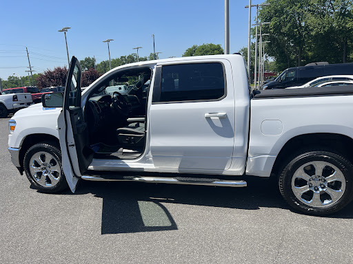 Car Dealer «Liccardi Chrysler Dodge RAM», reviews and photos, 130 US-22, Green Brook Township, NJ 08812, USA