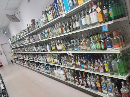 Liquor Store «Superior Liquor Corporation», reviews and photos, 750 N Clark St, Chicago, IL 60654, USA