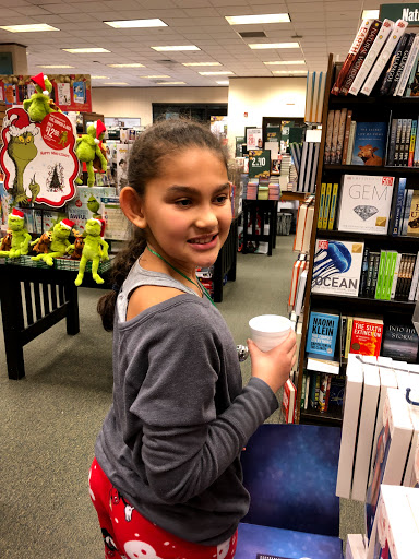 Book Store «Barnes & Noble», reviews and photos, 392 State Road Route 6, North Dartmouth, MA 02747, USA