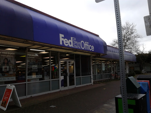 Print Shop «FedEx Office Print & Ship Center», reviews and photos, 1265 Willamette St, Eugene, OR 97401, USA
