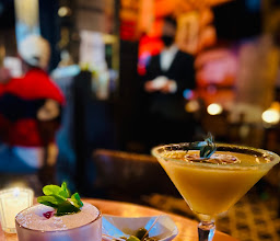 Gin Gin Condesa photo