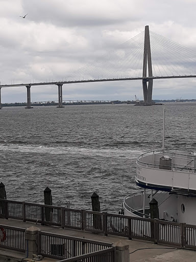 Parking Garage «SC Aquarium Garage», reviews and photos, 24 Calhoun St, Charleston, SC 29401, USA