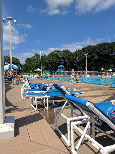 Park «Highland Park Aquatic Center», reviews and photos, 1840 Edgcumbe Rd, St Paul, MN 55116, USA