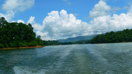 Hồ Pe Luông