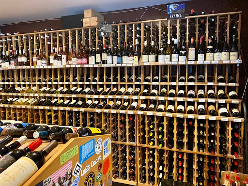 Beer Store «Harvest Wine & Spirits», reviews and photos, 842 Farmington Ave, West Hartford, CT 06119, USA