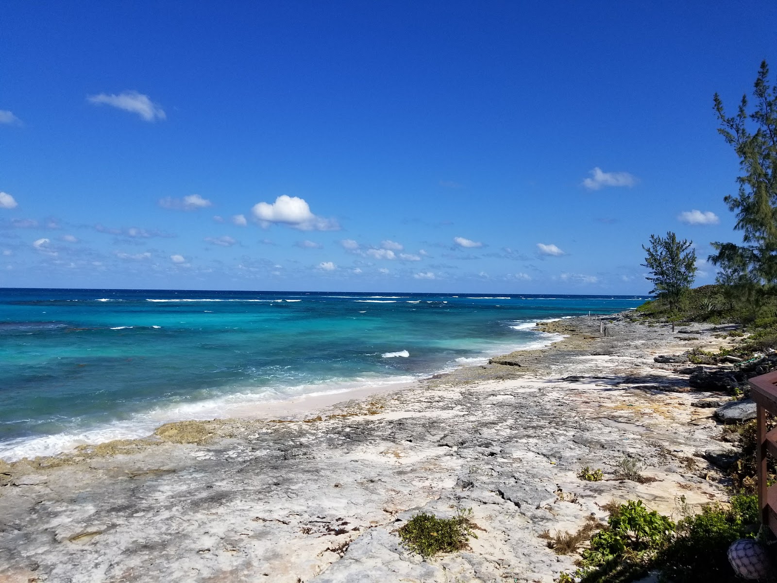 Foto van Governors Harbour beach met ruim strand