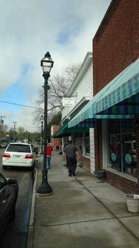 Barbecue Restaurant «Something Different», reviews and photos, 213 Virginia St, Urbanna, VA 23175, USA